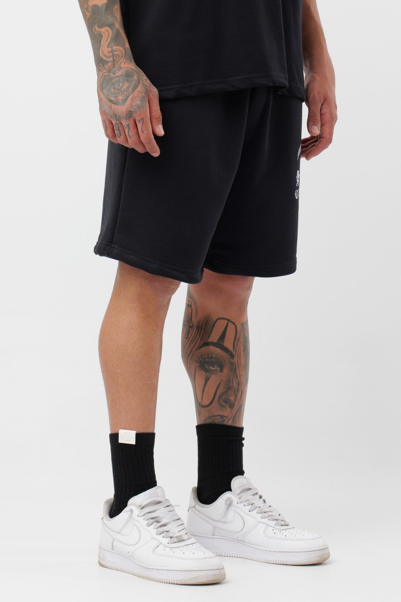Short Monarch Nero