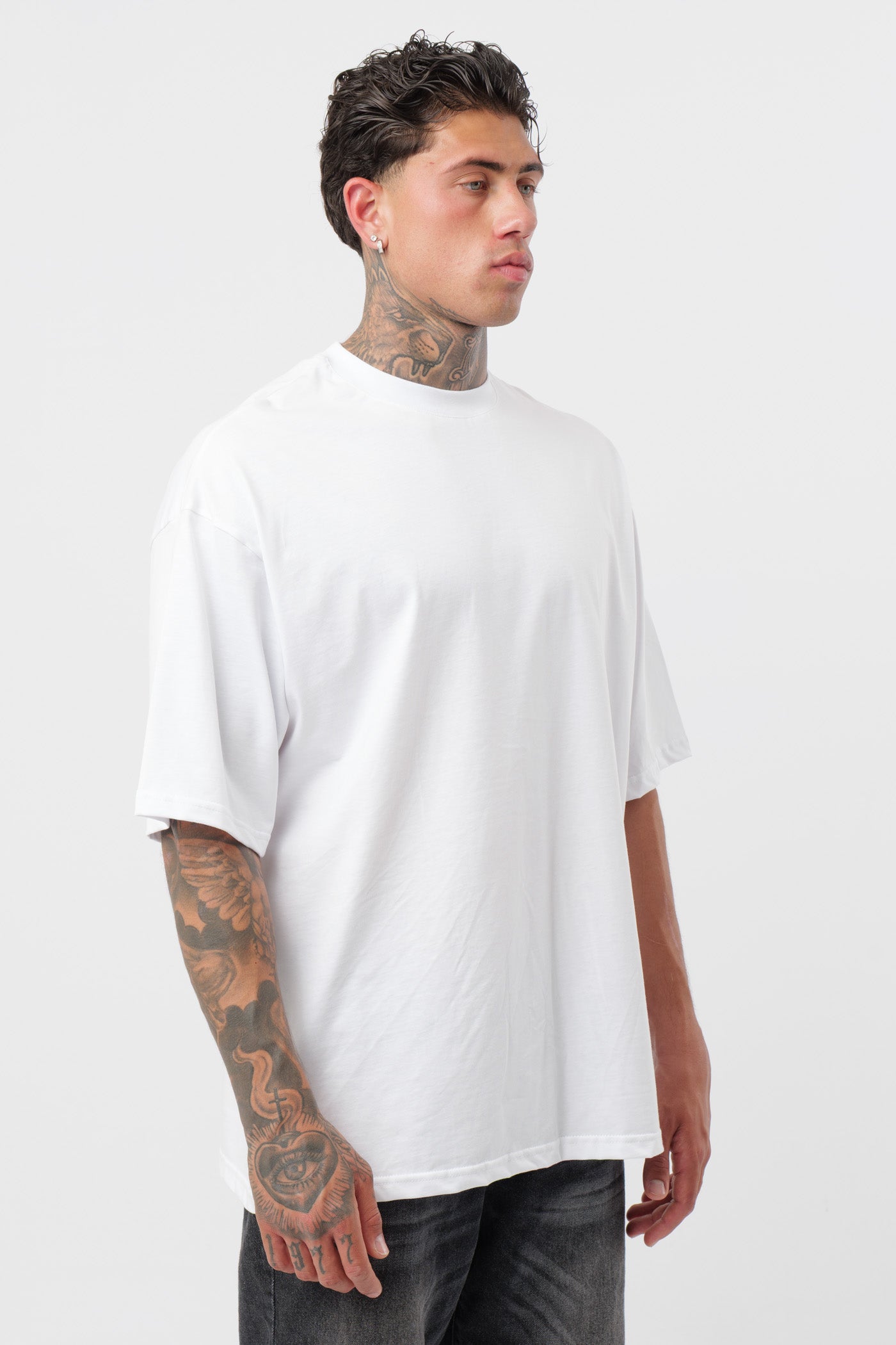 T-Shirt Over Bianca