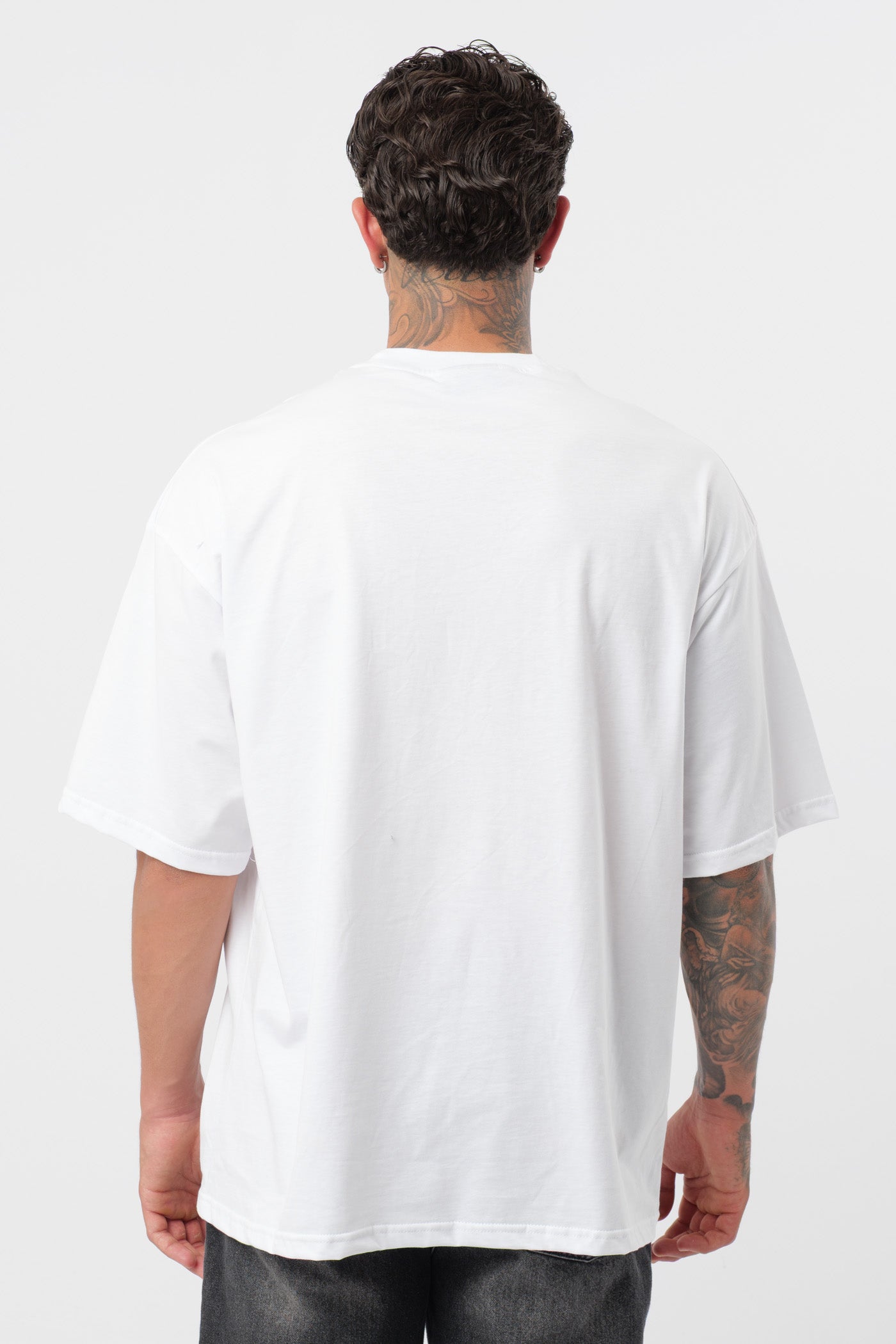 T-Shirt Over Bianca
