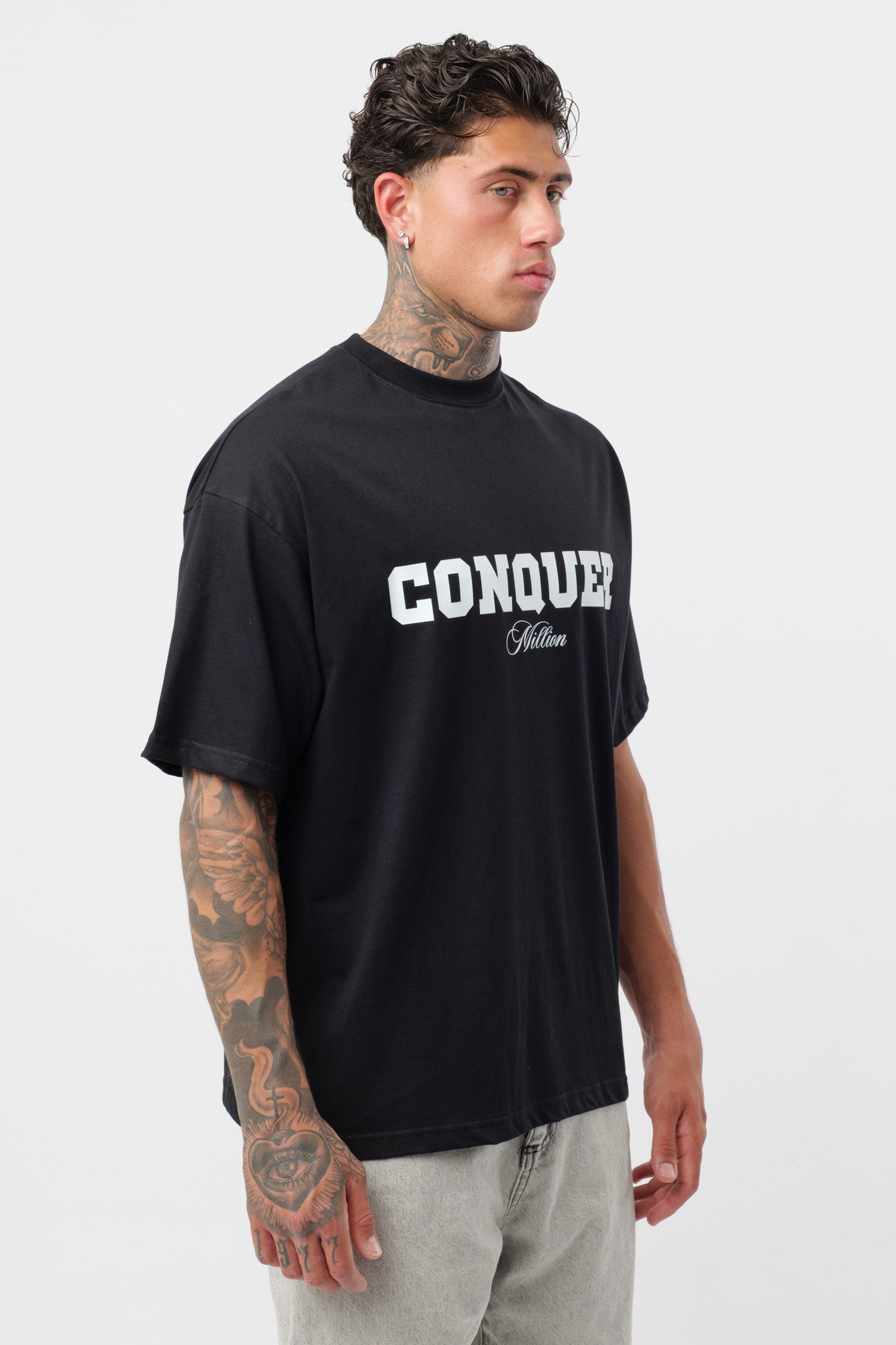 T-Shirt Conquer Nera