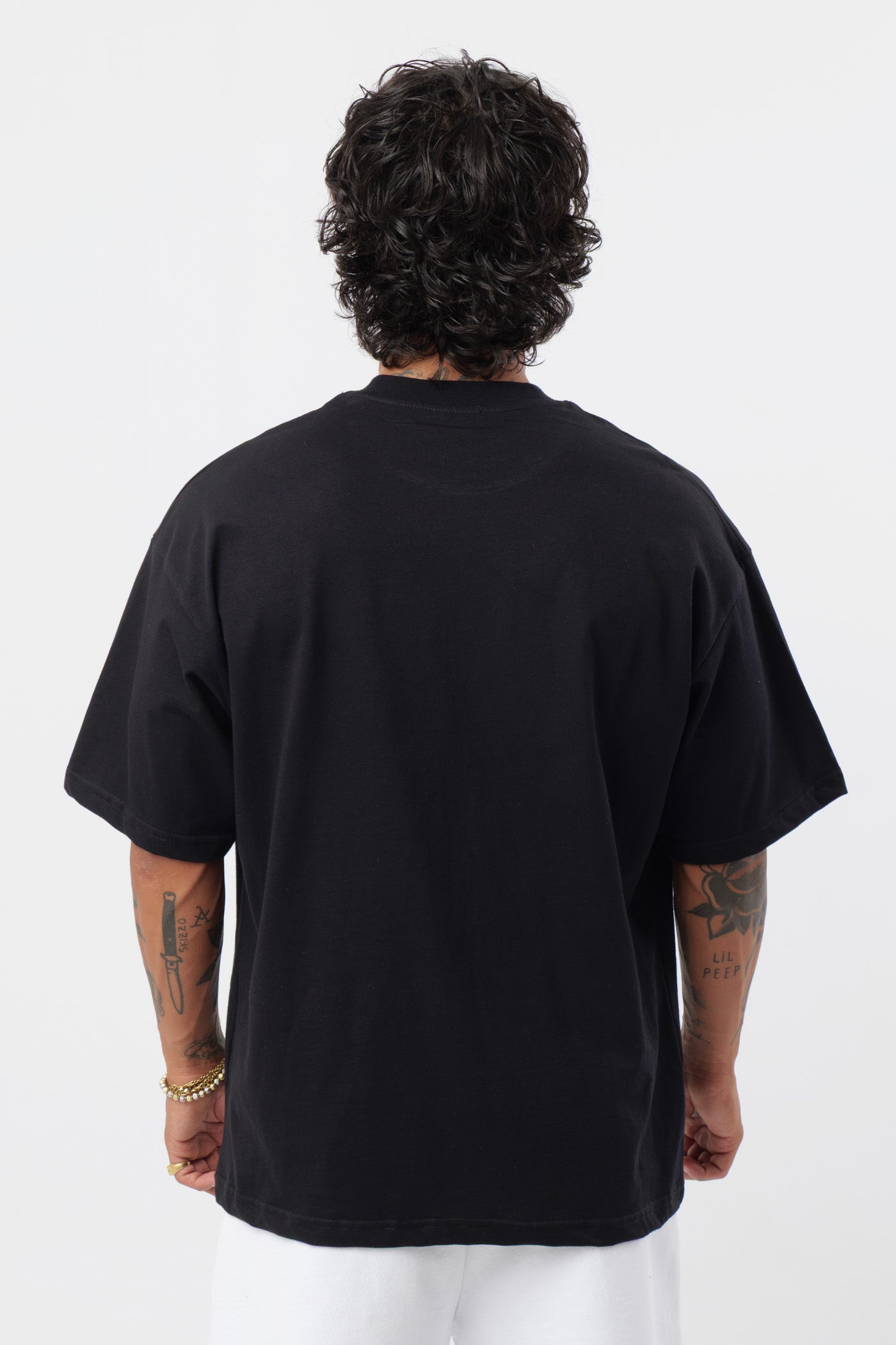 T-shirt noire holographique